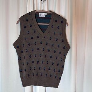 Vintage Sweater Vest Med 80s 100% Acrylic Pullover 80s Peacock USA Academia EUC